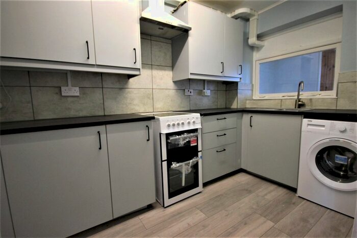 4 Bedroom Terraced House To Rent In Fairlawn Close, Feltham, TW13