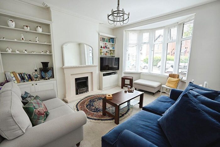 5 Bedroom Semi-detached House For Sale In Chretien Road, Manchester, M22