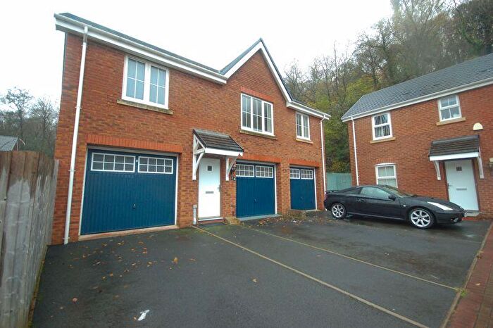 2 Bedroom Coach House To Rent In , Ynys Y Nos, Glynneath, SA11
