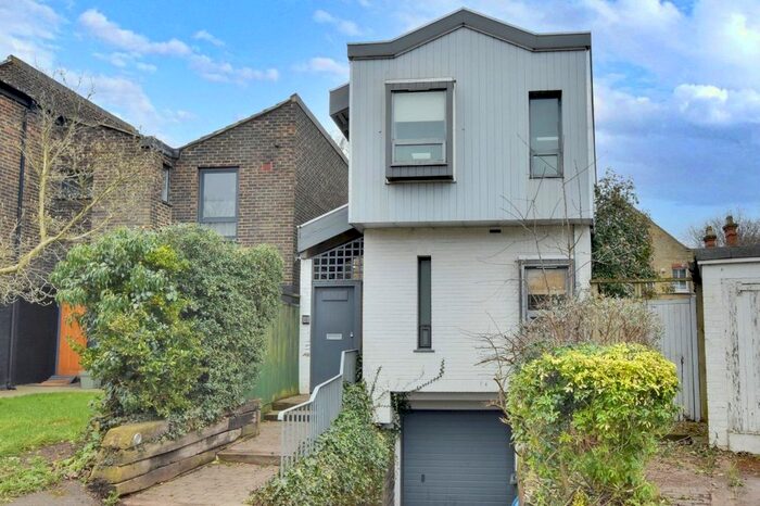 2 Bedroom Detached House To Rent In Langton Way, Blackheath, London, SE3
