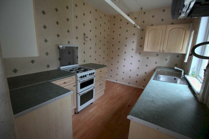 2 Bedroom Semi-Detached House For Sale In Mosspark Drive, Glasgow, G52