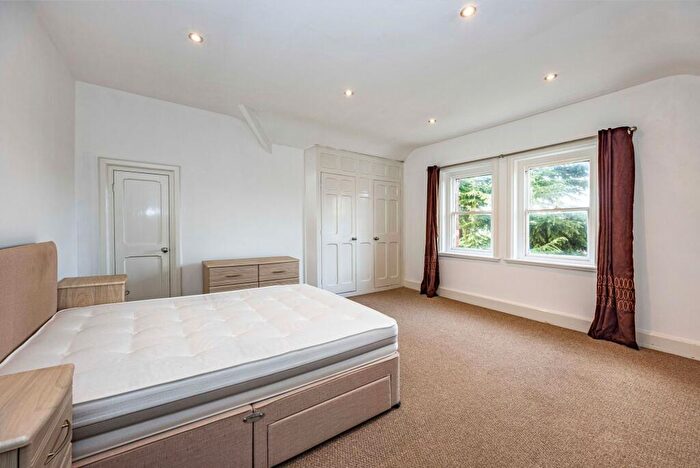 2 Bedroom Apartment To Rent In Newcastle Drive, Nottingham, NG7