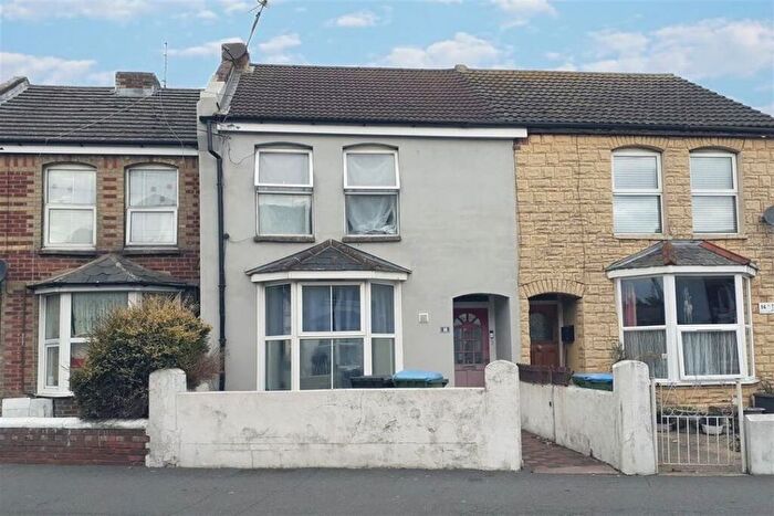 1 Bedroom Flat To Rent In A, Crescent Road, Bognor Regis, West Sussex, PO21