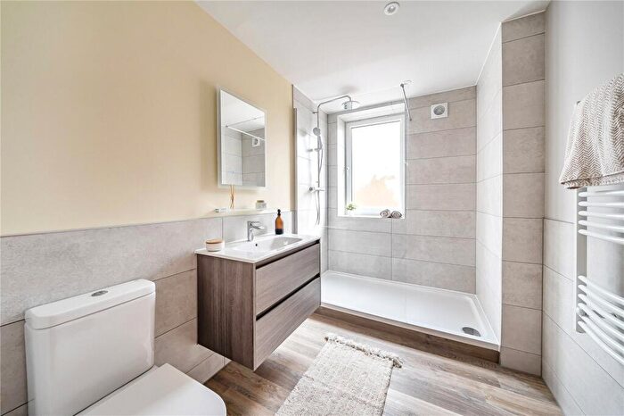 1 Bedroom Flat To Rent In Windsor Way, Aldershot, Hampshire, GU11