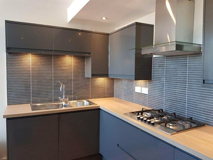 6 Bedroom House To Rent In Pershore Road, Stirchley, Birmingham, B30