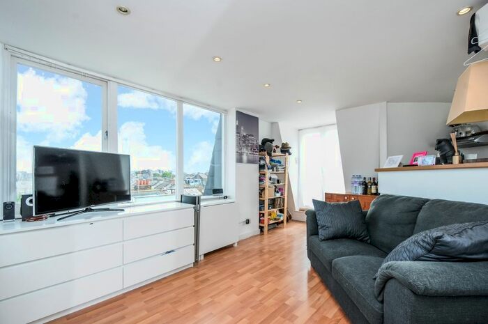 1 Bedroom Flat To Rent In Dawes Road, London, SW6