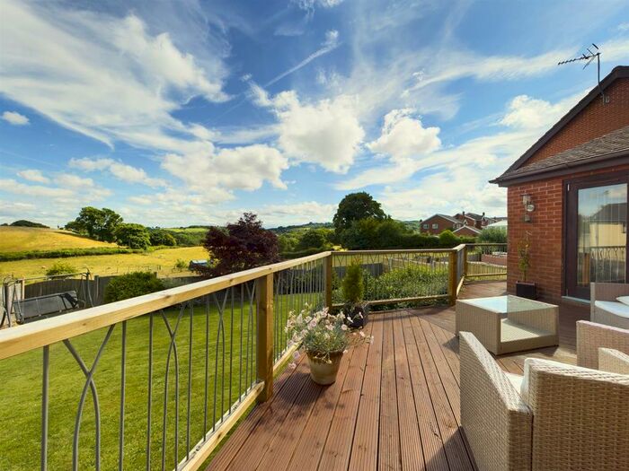 4 Bedroom Detached House For Sale In Tan Y Ffordd, Cymau, Wrexham, LL11