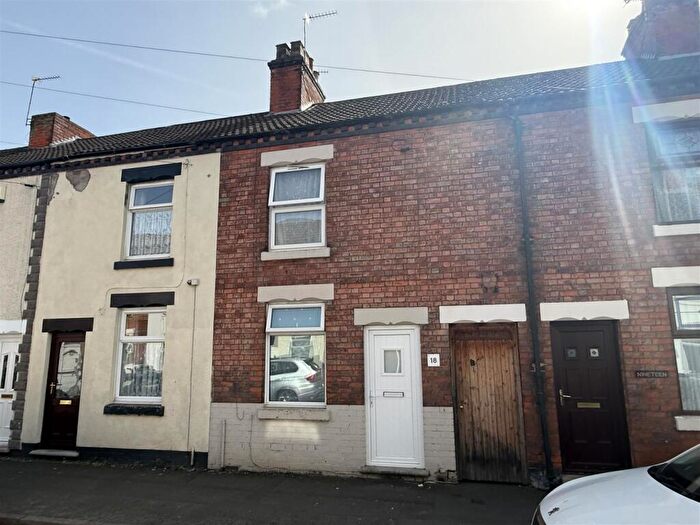 3 Bedroom Terraced House For Sale In Oak Street, Burton-On-Trent, DE14
