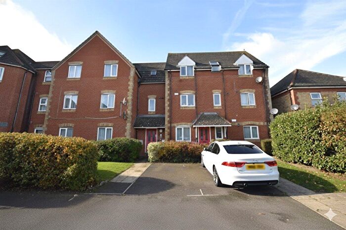 2 Bedroom Flat To Rent In Bluebell Close, Rush Green, Romford, RM7