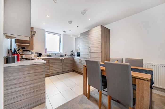 2 Bedroom Flat For Sale In Motte Lane, Ebbsfleet Valley, Swanscombe, DA10