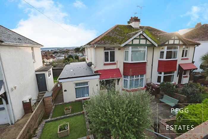 2 Bedroom Flat For Sale In Langdon Road, Paignton, TQ3