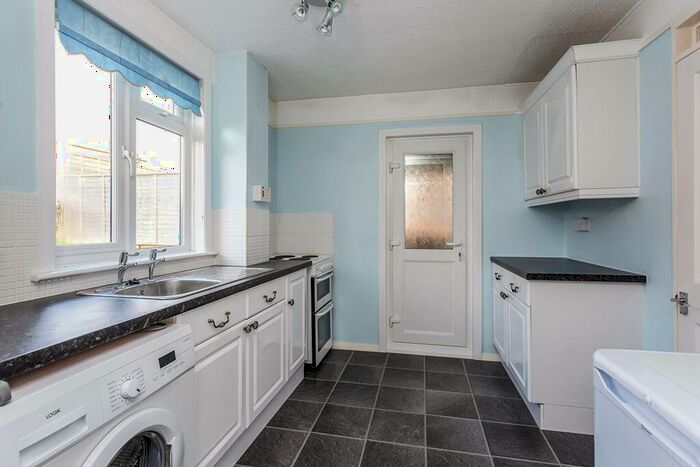 3 Bedroom Semi-Detached House To Rent In Woofferton Road, Portsmouth, PO6