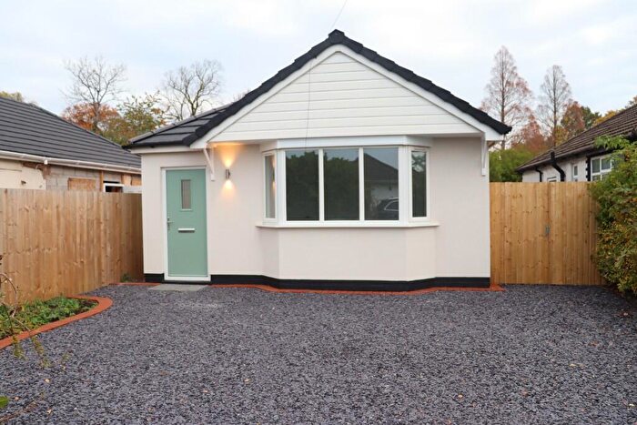 3 Bedroom Detached Bungalow For Sale In Oakfield Avenue, Chester, Cheshire, CH2