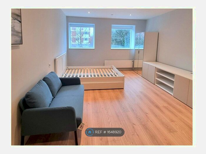1 Bedroom Flat To Rent In Shakespeare Road, London, N3