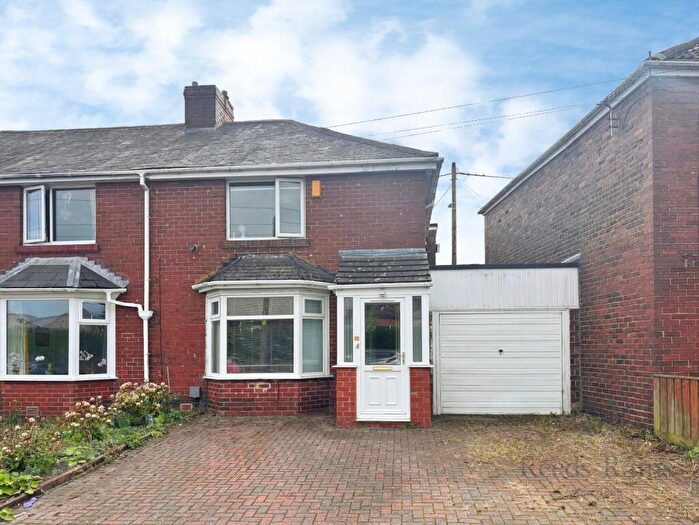 3 Bedroom Semi-Detached House For Sale In Park Avenue, Consett, Durham, DH8