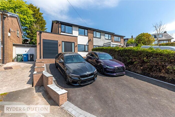 3 Bedroom Semi Detached House For Sale In Dobbin Close, Rawtenstall, Rossendale, BB4