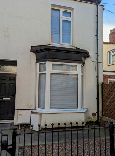 3 Bedroom Terraced House To Rent In Wellsted Street, Hull, HU3