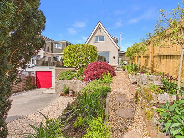 3 Bedroom Detached House For Sale In Manor Road, Abbotskerswell, TQ12