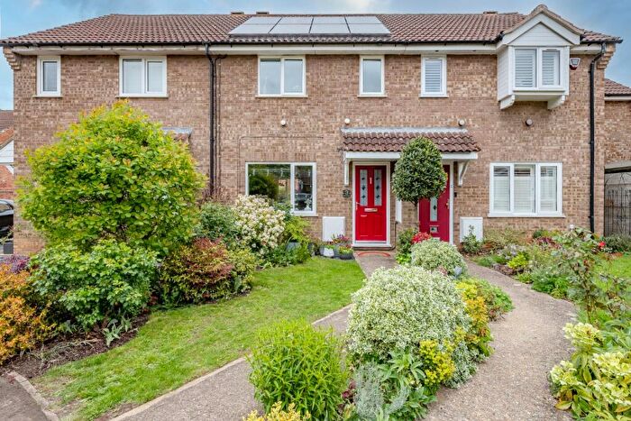 3 Bedroom Terraced House For Sale In Alder Close, Eaton Ford, St Neots, PE19