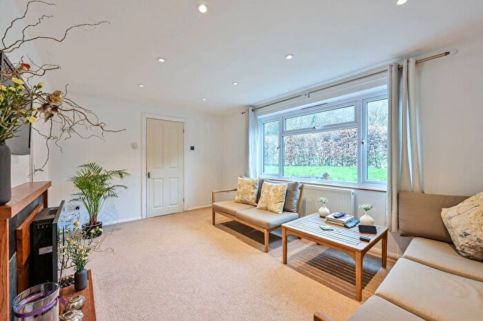 1 Bedroom Maisonette For Sale In The Range, Bramley, Guildford, GU5