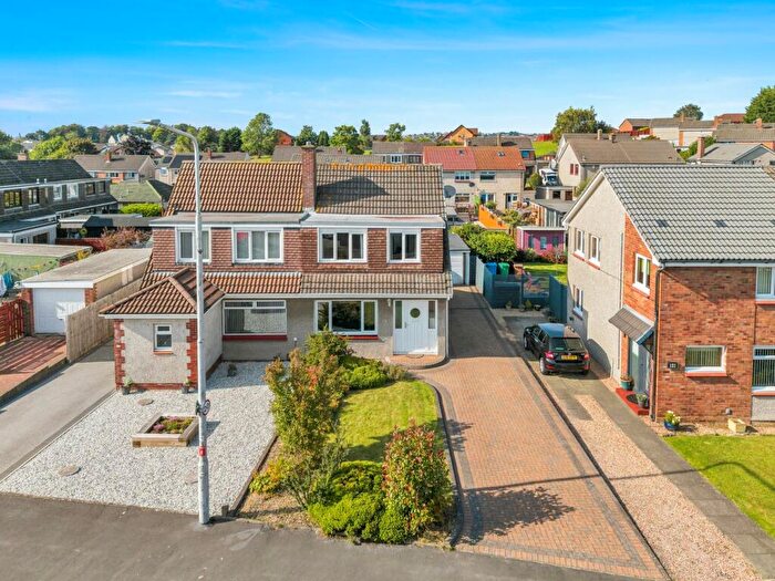 3 Bedroom Semi-Detached House For Sale In Pitcorthie Drive, Dunfermline, KY11