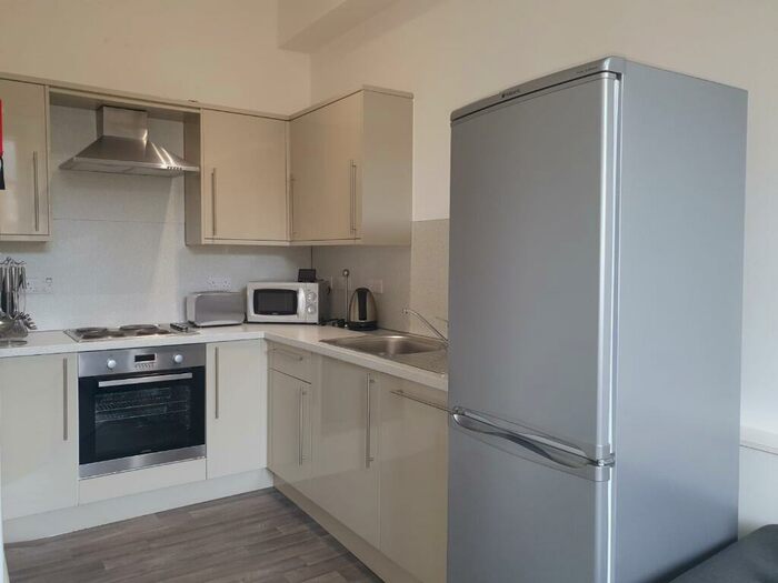 4 Bedroom Flat To Rent In Valleyfield Street, Tollcross, Edinburgh, EH3
