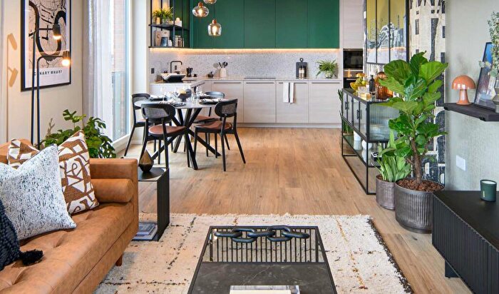 2 Bedroom Apartment To Rent In Iris House, Poplar Riverside, E14