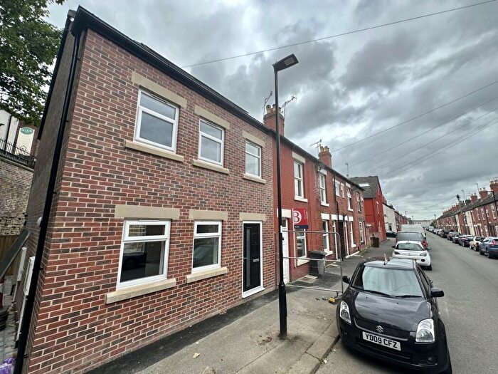 3 Bedroom End Of Terrace House To Rent In Rydal Road, Sheffield, S8
