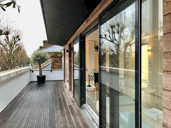 2 Bedroom Penthouse Flat To Rent In Penthouse, Loftus Road, London, W12