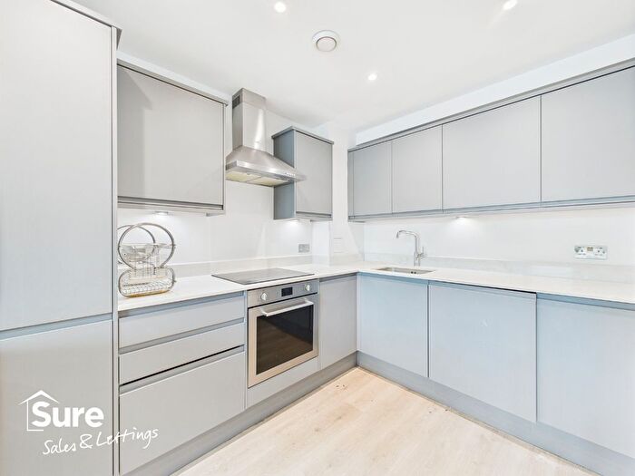 1 Bedroom Flat To Rent In Hamilton House, Marlowes, Hemel Hempstead, Hertfordshire, HP1