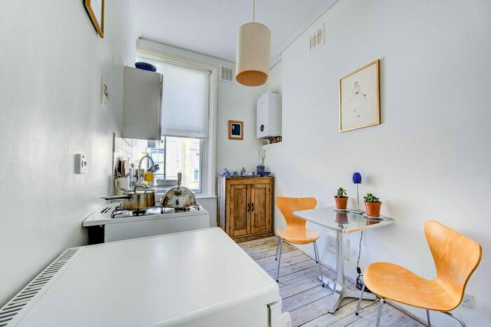 1 Bedroom Flat To Rent In Charleville Road, Barons Court, London, W14