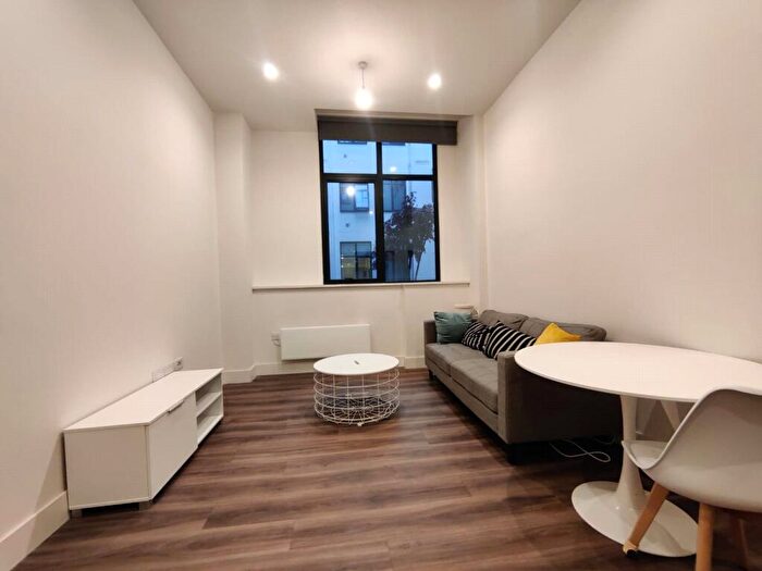 1 Bedroom Apartment To Rent In Cornwall Street, Birmigham, B3