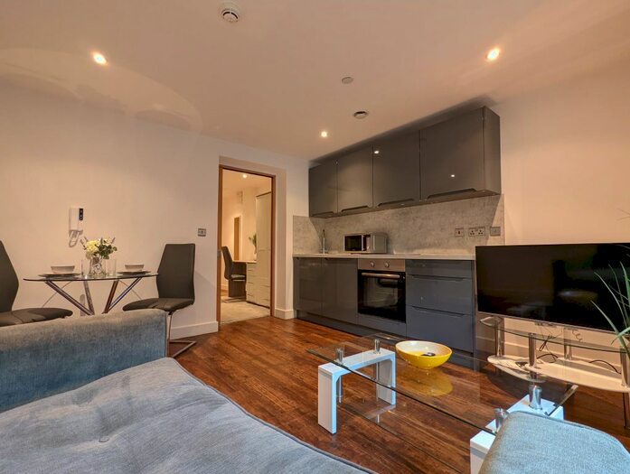 1 Bedroom Flat To Rent In Earl Street, Sheffield, S1