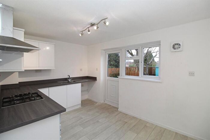 2 Bedroom House To Rent In Birchwood Gardens, Whitchurch, Cardiff, CF14