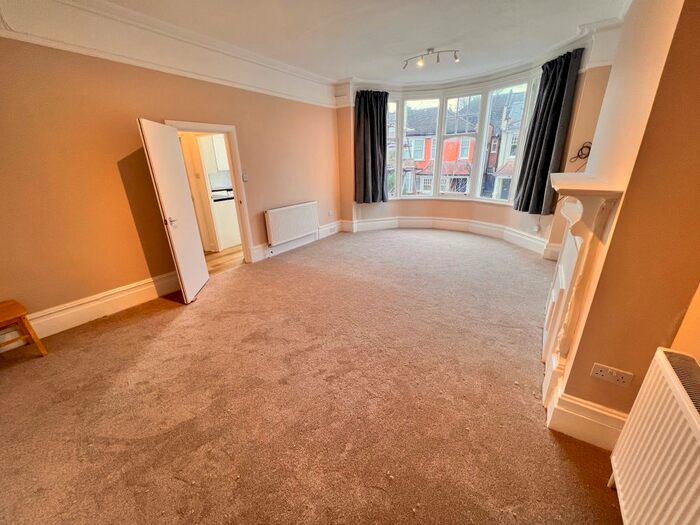 Studio To Rent In Elms Avenue, Muswell Hill, N10