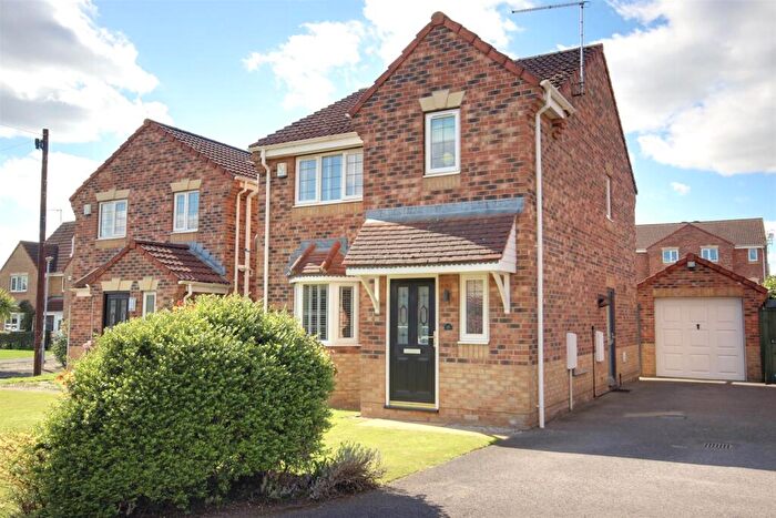 3 Bedroom Detached House For Sale In Mill View Road, Beverley, HU17