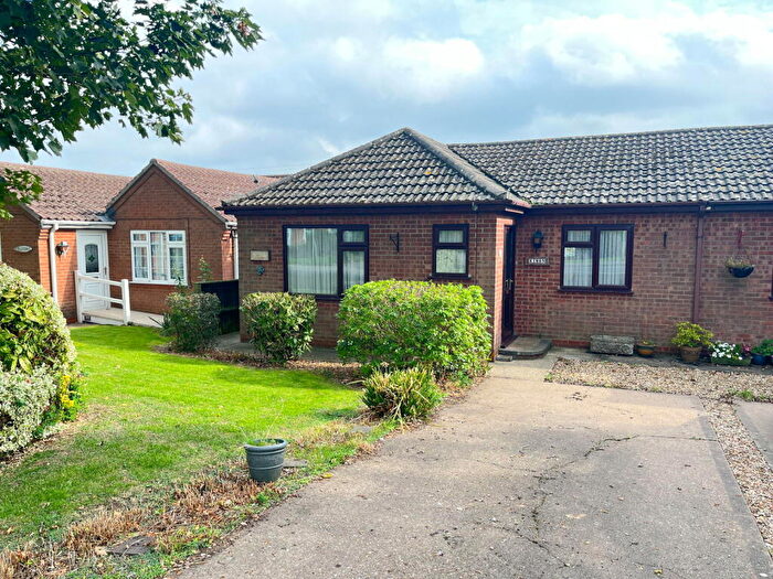 2 Bedroom Semi-Detached Bungalow For Sale In Thames Street, Hogsthorpe, Skegness, PE24