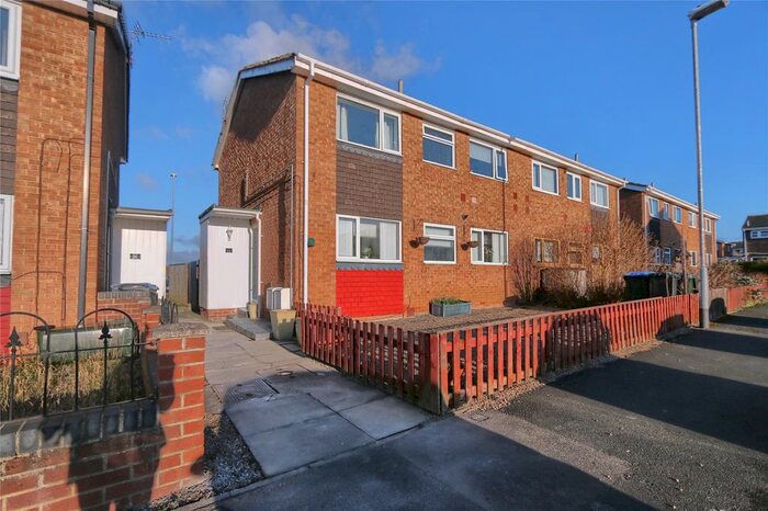 2 Bedroom Flat To Rent In Rosewood Court, Marton-In-Cleveland, Middlesbrough, TS7