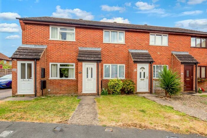 2 Bedroom Terraced House To Rent In Beverley Gardens, Bicester, Oxfordshire, OX26