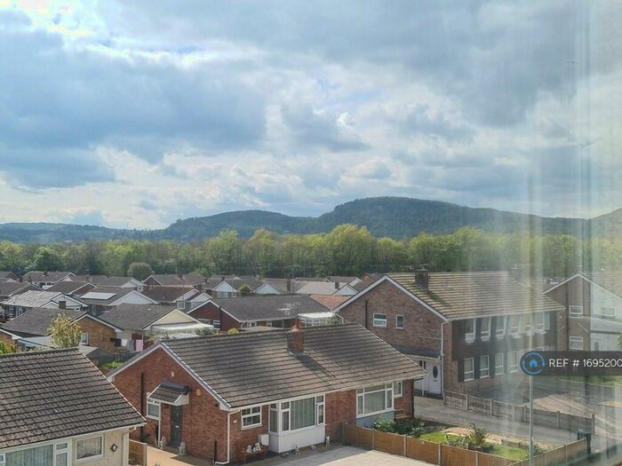 1 Bedroom Flat To Rent In South Parade, Pensarn, Abergele, LL22