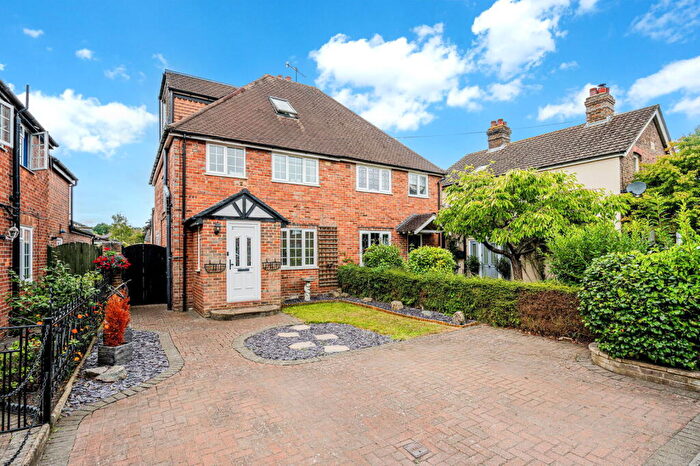 4 Bedroom Semi-Detached House For Sale In Station Road, Lingfield, RH7