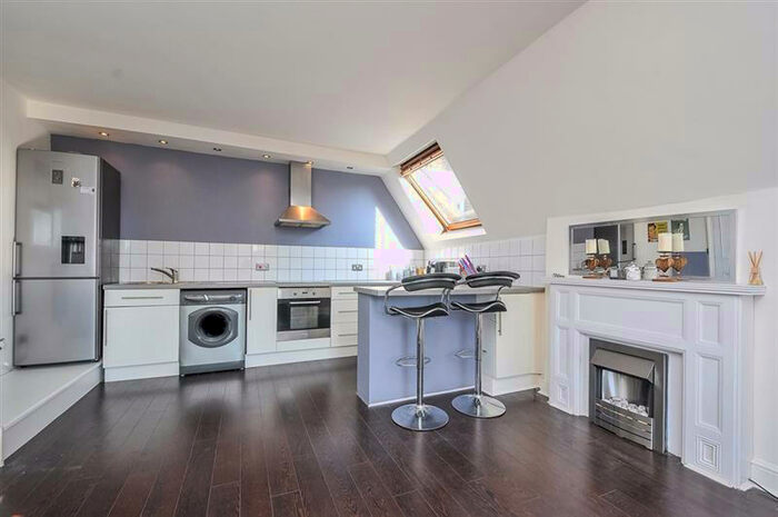 1 Bedroom Apartment To Rent In Normanton Road, South Croydon, CR2