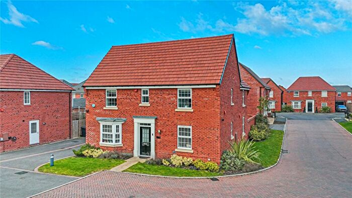 4 Bedroom Detached House To Rent In Lucas Place, Tamworth, Staffordshire, B78