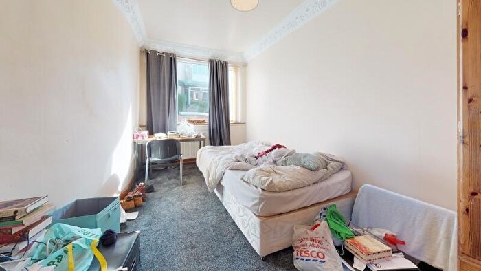 9 Bedroom Terraced House To Rent In Raven Road, Hyde Park, Leeds, LS6