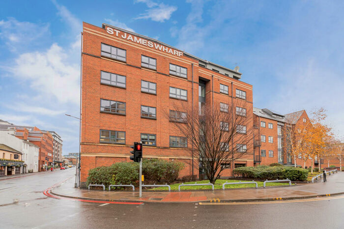 2 Bedroom Apartment To Rent In St. James Wharf, Reading, RG1