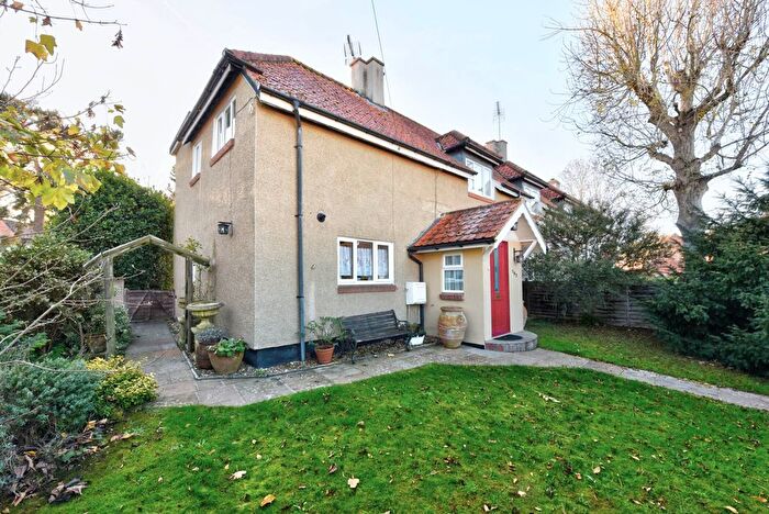 3 Bedroom Terraced House For Sale In Vicarage Road, Henley On Thames, RG9