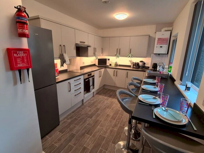 4 Bedroom Private Hall To Rent In Double Room At Coulston Road, Lancaster, LA1