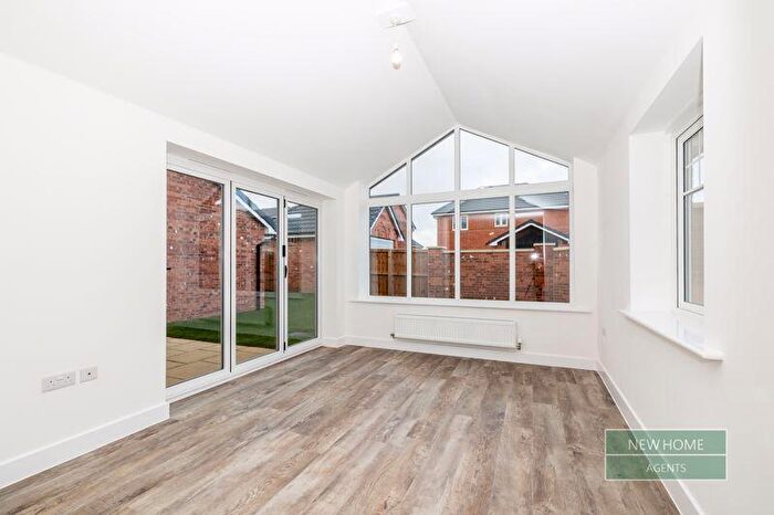 4 Bedroom Detached House For Sale In Teasel Green, Eggborough, Selby, North Yorkshire, DN14