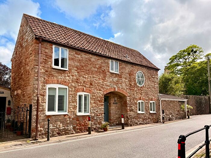 2 Bedroom Link Detached House For Sale In High Street, Chew Magna, BS40