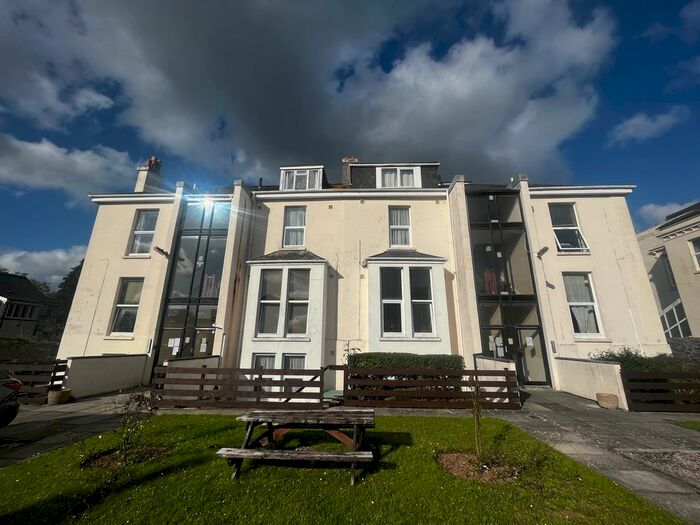 2 Bedroom Flat To Rent In Mannamead Road, Mannamead, Plymouth, PL3